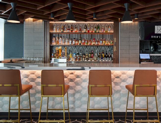 River's Edge Hotel Portland, Tapestry Collection by Hilton